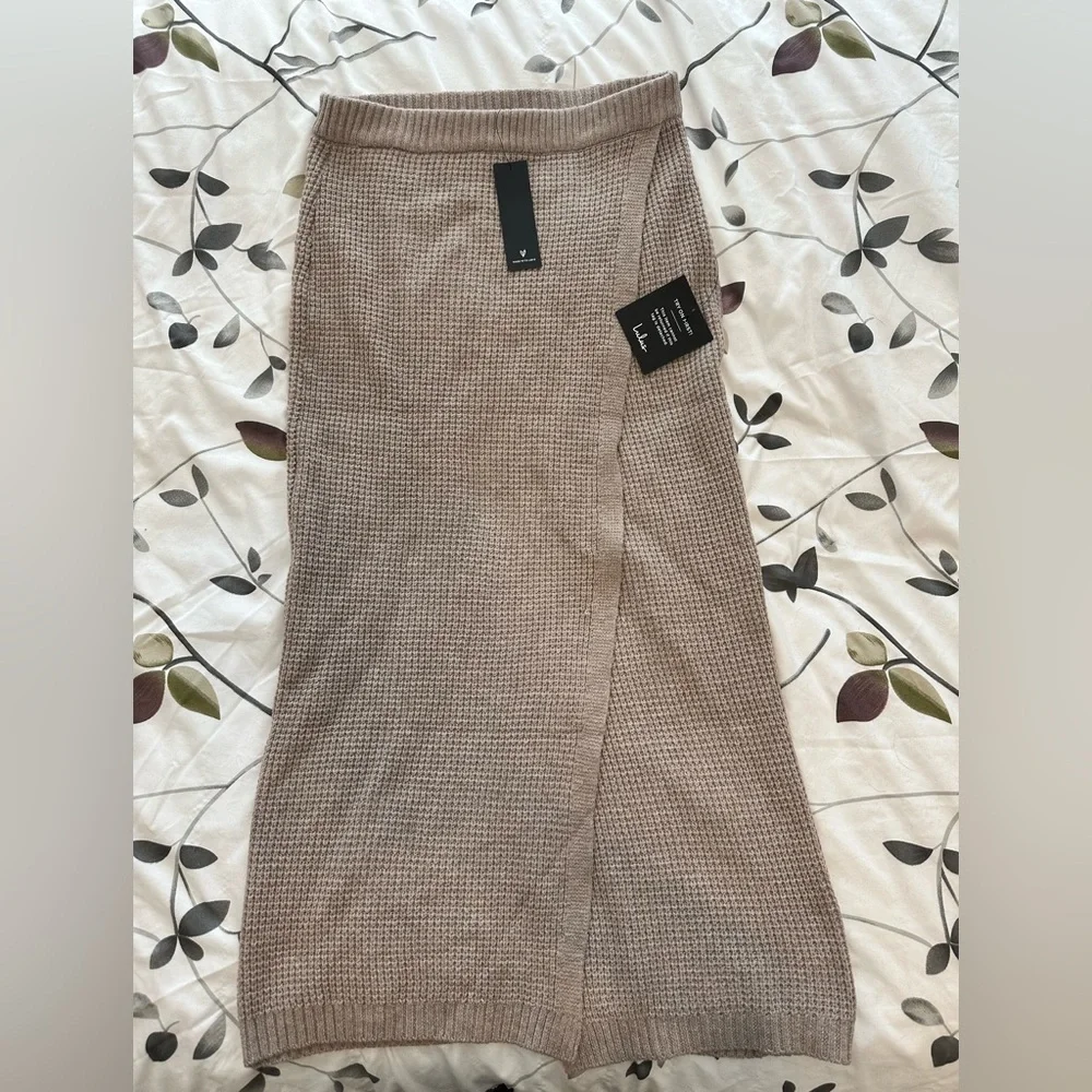 Lulus Autumn Sweetheart Beige Waffle Knit skirt - Picture 2 of 3